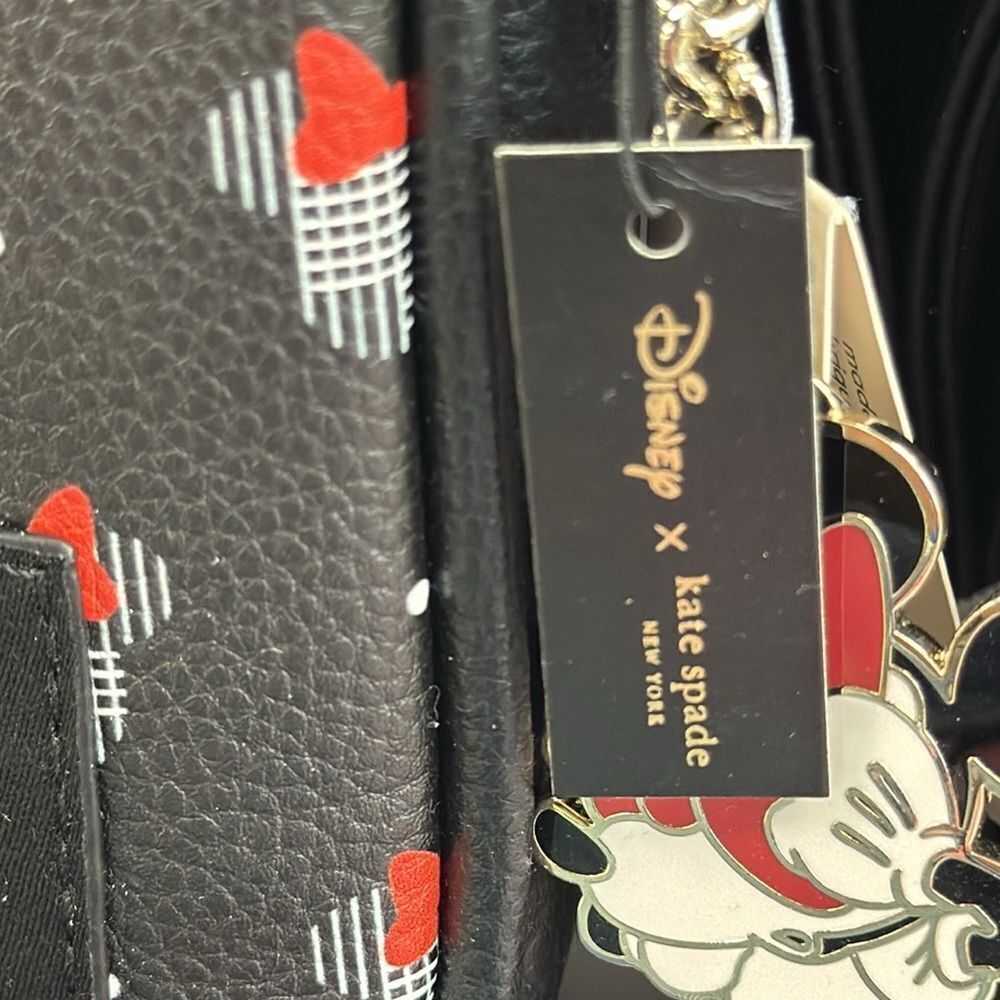 Disney Minnie crossbody bag with Kate Spade
Minnie Mouse. - Picture 2 of 9